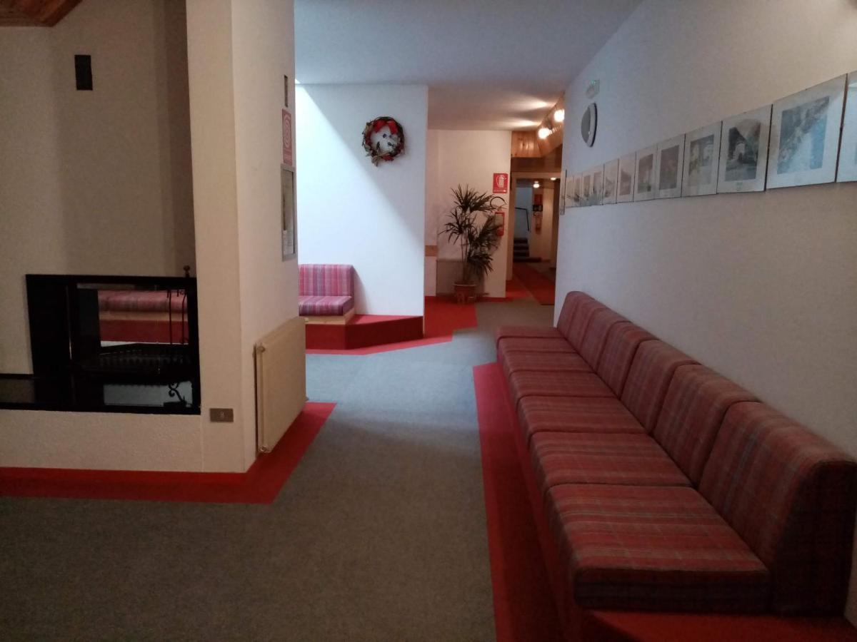 Comodo Alloggio Con Accesso Diretto Alle Piste Santa Caterina Valfurva Exterior foto