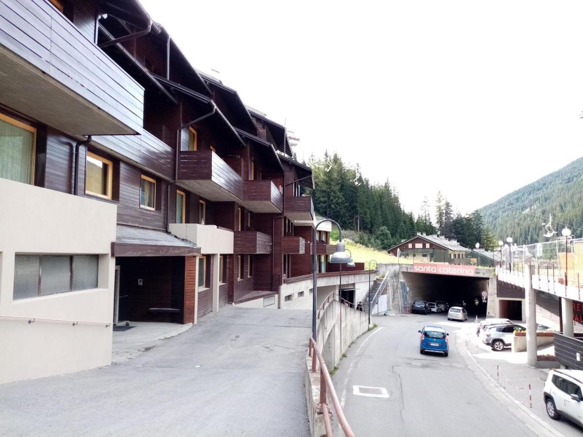 Comodo Alloggio Con Accesso Diretto Alle Piste Santa Caterina Valfurva Exterior foto